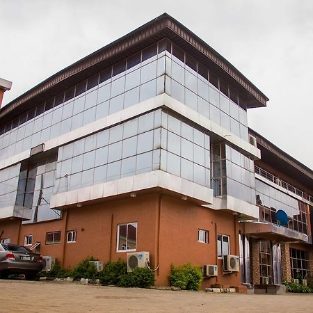 Glasshouse Hotel And Suites Egba Exterior photo