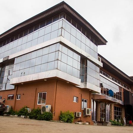 Glasshouse Hotel And Suites Egba Exterior photo